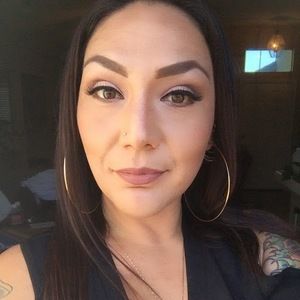 Meet your Posher, Veda